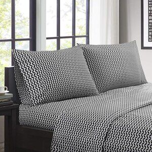 Intelligent Design Novelty 3-Piece Black Chevron Print Microfiber Twin Sheet Set